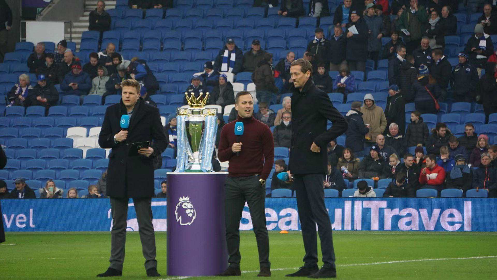 得以在悲痛 得以在悲痛